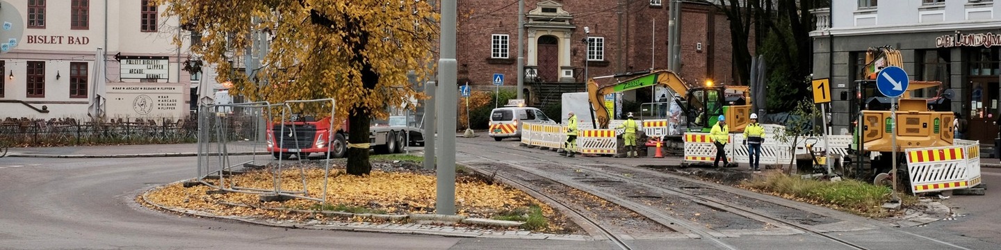 Bilde av rundkjøringen på Bislett med trikkeskinner